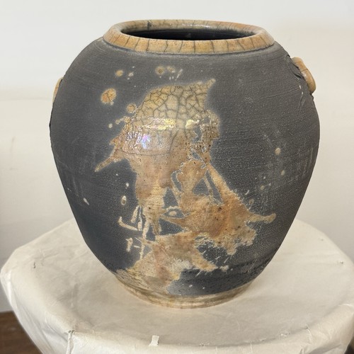 Raku pottery clay - pottery, round
